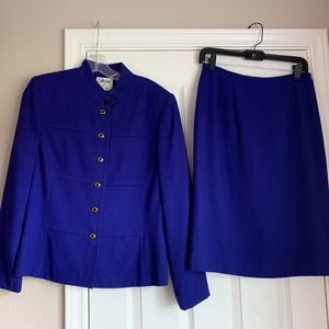 Le Suit Blue 2 piece suit